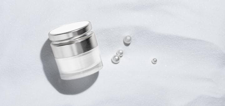 Cilt Rengi Açıcı Bileşim